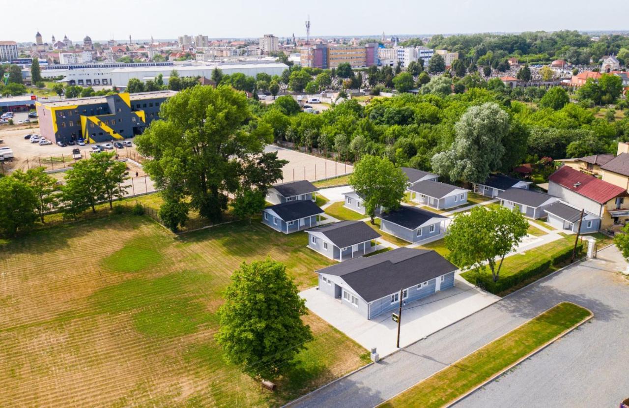 Aparthotel Poiana Cu Flori à Satu Mare Extérieur photo